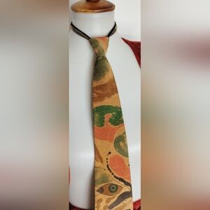 UNIQUE ITALIAN ZIPPER NECK TIE